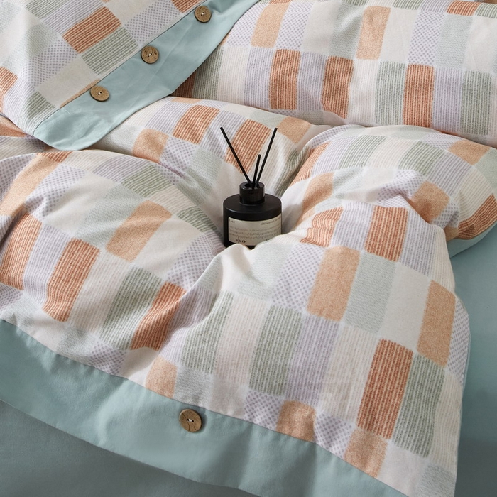 91家纺网 家纺一手货源 找家纺 沐白家居 2025新款全棉生态磨毛印花四件套-纽扣工艺款 闲偶-绿