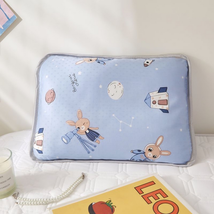 91家纺网 家纺一手货源 找家纺 小米枕芯 2025新款全棉儿童凉感冰爽柔软舒适亲肤枕头枕芯 蓝色星空【单只装】