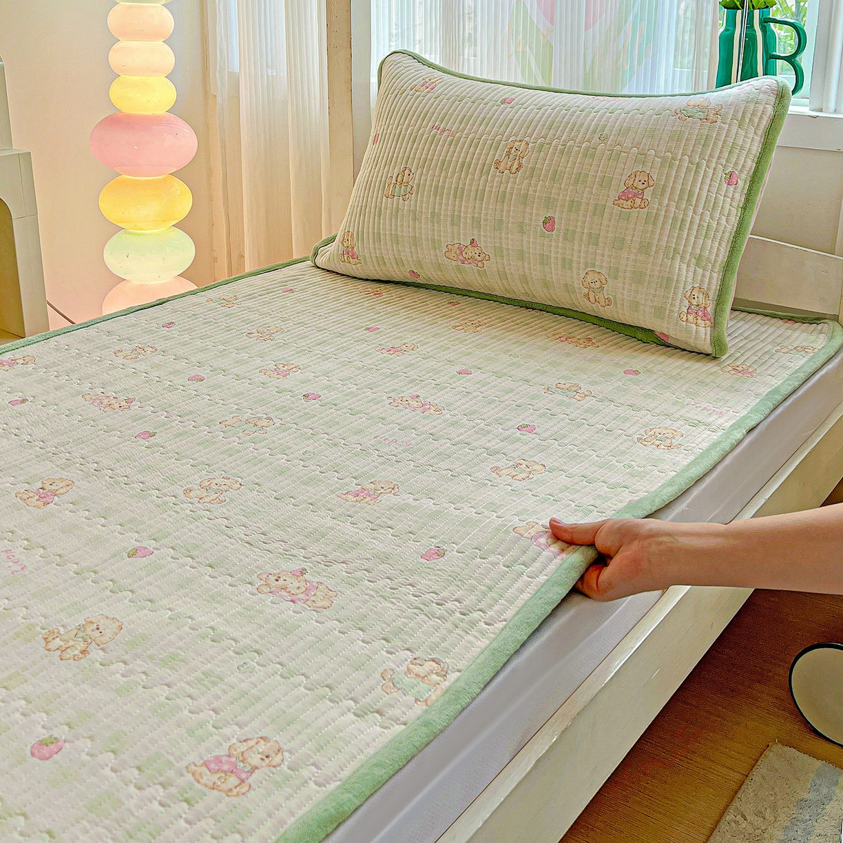 91家纺网 家纺一手货源 找家纺 恒尚居 2025新款纯棉牛奶绒学生床垫 双面两用夹棉床单床垫-秋冬款 四季通用 甜心旺旺-A纯棉-B牛奶绒