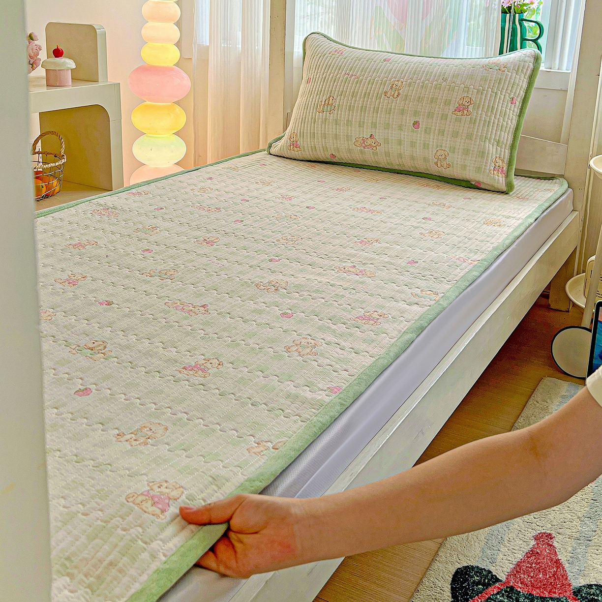 91家纺网 家纺一手货源 找家纺 恒尚居 2025新款纯棉牛奶绒学生床垫 双面两用夹棉床单床垫-秋冬款 四季通用 甜心旺旺-A纯棉-B牛奶绒