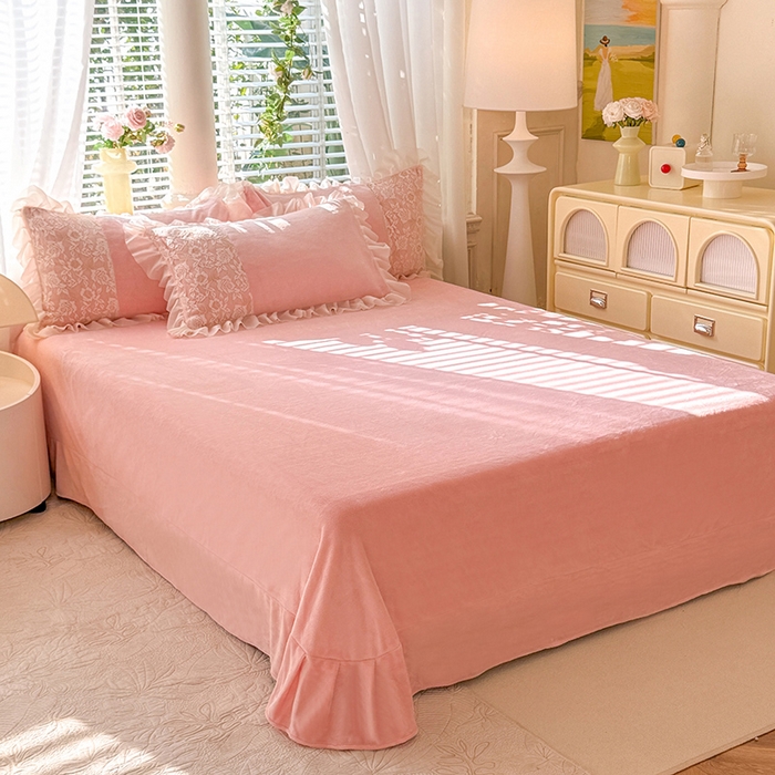 91家纺网 家纺一手货源 找家纺 唐人居 2025新款高克重牛奶绒蕾丝雪纺花边四件套-丘比特 丘比特-浅粉