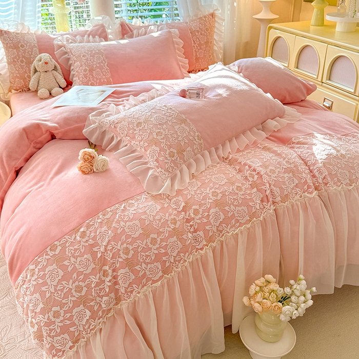 91家纺网 家纺一手货源 找家纺 唐人居 2025新款高克重牛奶绒蕾丝雪纺花边四件套-丘比特 丘比特-浅粉