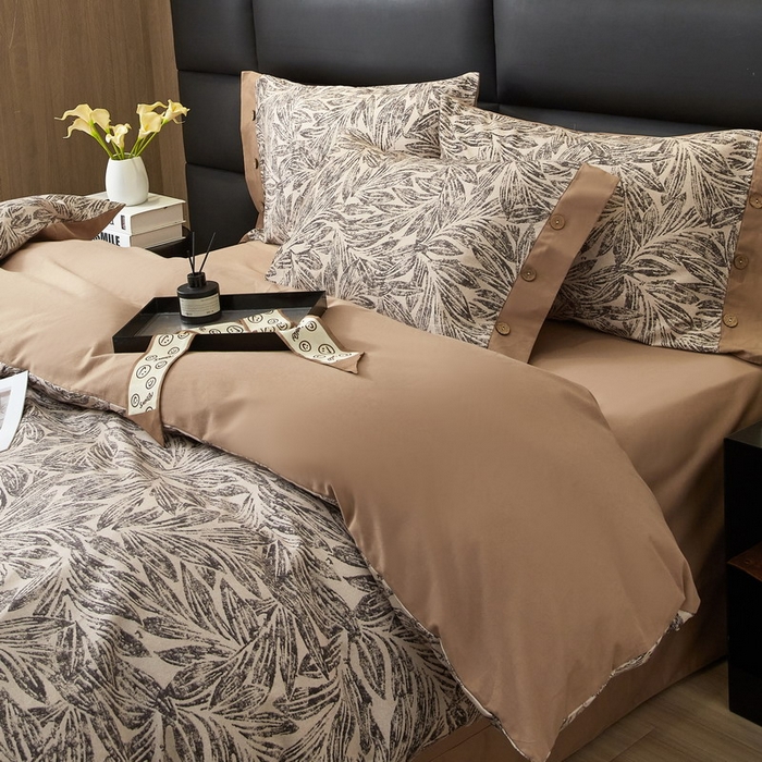 91家纺网 家纺一手货源 找家纺 沐白家居 2025新款全棉生态磨毛印花四件套-纽扣工艺款 雅集-卡其