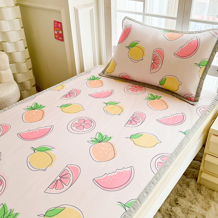 91家纺网 家纺一手货源 找家纺 萌宝家纺 2025新款小清新卡通学生宿舍凉席幼儿园小学生冰丝席冰藤软席 清新西柚