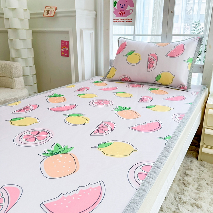 91家纺网 家纺一手货源 找家纺 萌宝家纺 2025新款小清新卡通学生宿舍凉席幼儿园小学生冰丝席冰藤软席 清新西柚