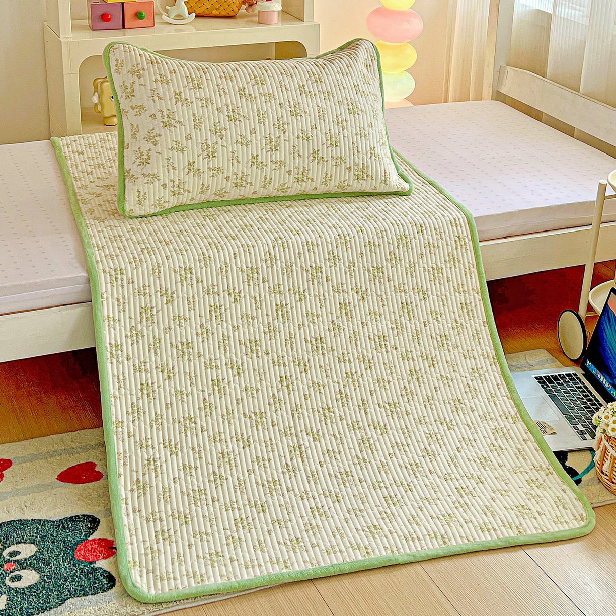 91家纺网 家纺一手货源 找家纺 恒尚居 2025新款纯棉牛奶绒学生床垫 双面两用夹棉床单床垫-秋冬款 四季通用 香草园-A纯棉-B牛奶绒