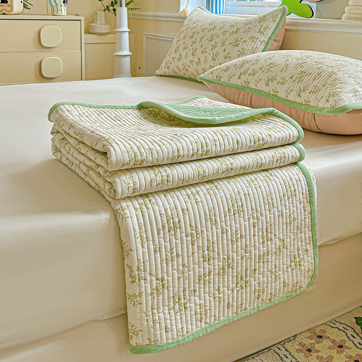 91家纺网 家纺一手货源 找家纺 恒尚居 2025新款纯棉牛奶绒学生床垫 双面两用夹棉床单床垫-秋冬款 四季通用 香草园-A纯棉-B牛奶绒