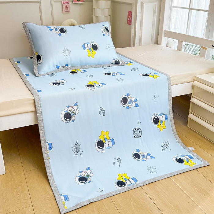 91家纺网 家纺一手货源 找家纺 萌宝家纺 2025新款小清新卡通学生宿舍凉席幼儿园小学生冰丝席冰藤软席 太空漫步