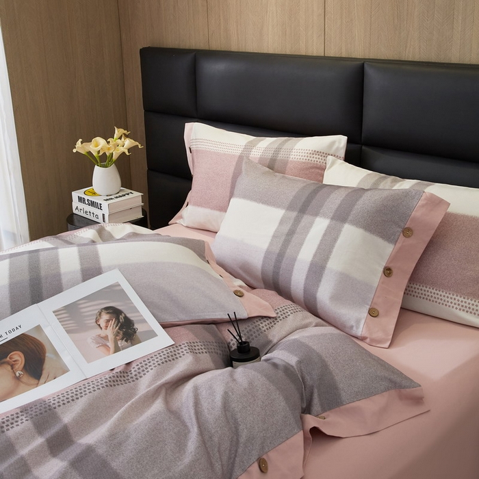 91家纺网 家纺一手货源 找家纺 沐白家居 2025新款全棉生态磨毛印花四件套-纽扣工艺款 逸谷-豆沙