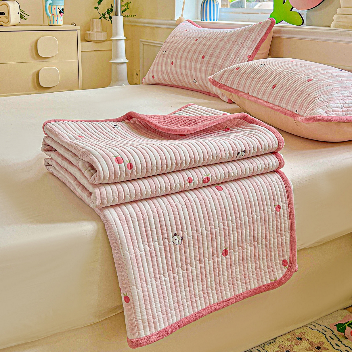 91家纺网 家纺一手货源 找家纺 恒尚居 2025新款纯棉牛奶绒学生床垫 双面两用夹棉床单床垫-秋冬款 四季通用 小欢喜-粉-A纯棉-B牛奶绒