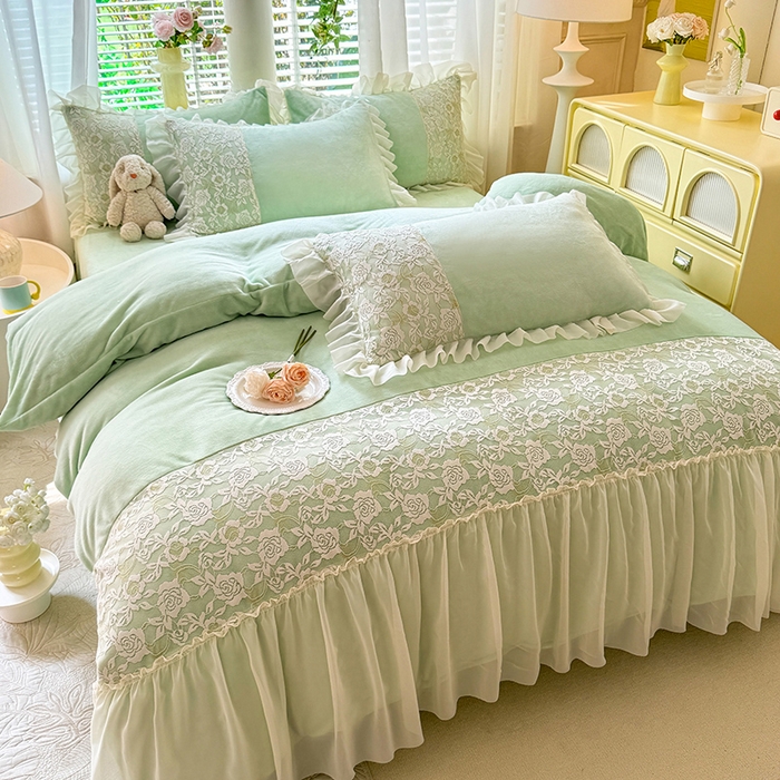 91家纺网 家纺一手货源 找家纺 唐人居 2025新款高克重牛奶绒蕾丝雪纺花边四件套-丘比特 丘比特-浅绿