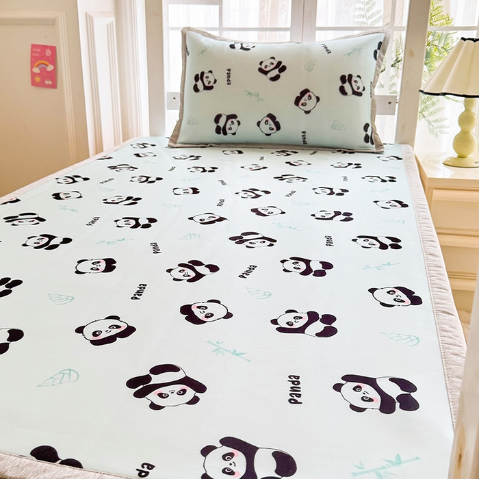 91家纺网 家纺一手货源 找家纺 萌宝家纺 2025新款小清新卡通学生宿舍凉席幼儿园小学生冰丝席冰藤软席 熊猫宝宝