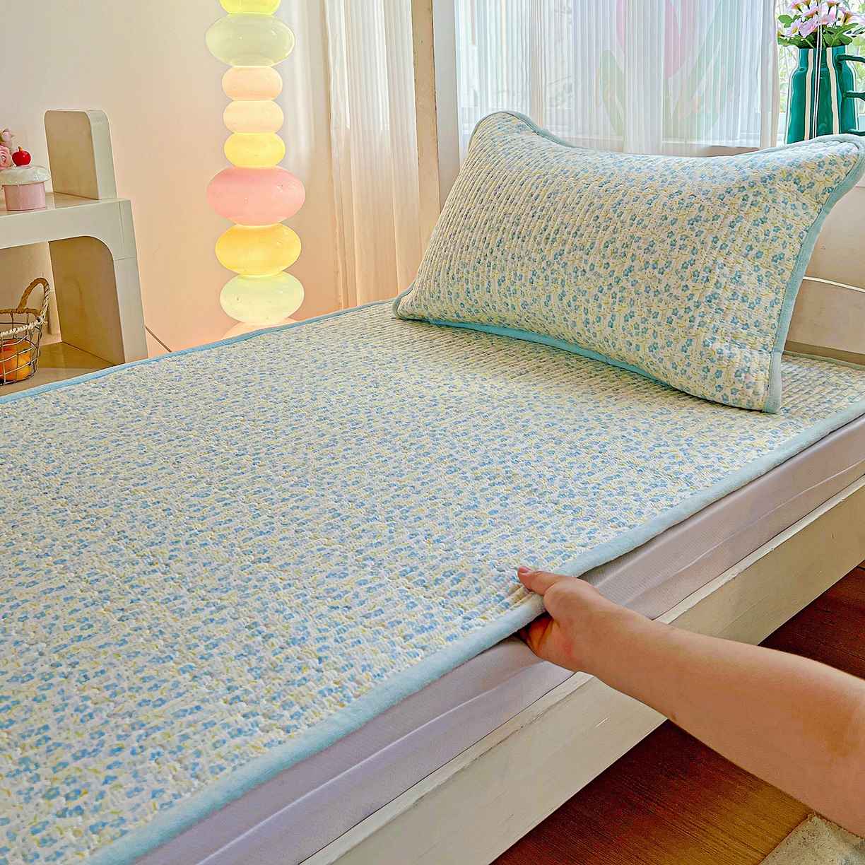 91家纺网 家纺一手货源 找家纺 恒尚居 2025新款纯棉牛奶绒学生床垫 双面两用夹棉床单床垫-秋冬款 四季通用 雪兰-A纯棉-B牛奶绒