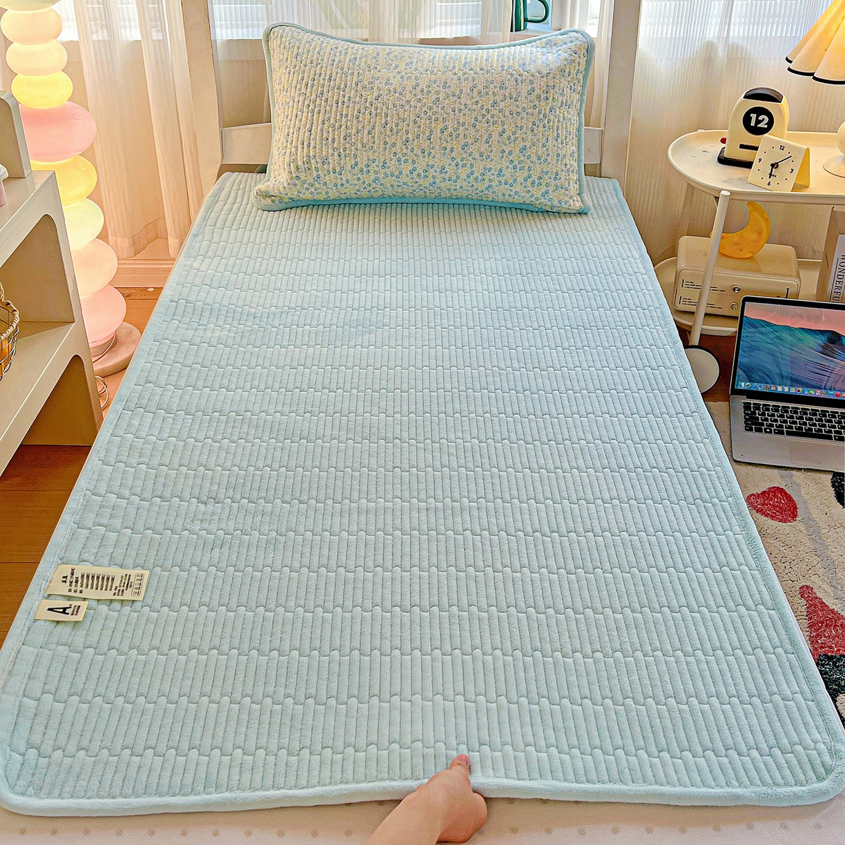 91家纺网 家纺一手货源 找家纺 恒尚居 2025新款纯棉牛奶绒学生床垫 双面两用夹棉床单床垫-秋冬款 四季通用 雪兰-A纯棉-B牛奶绒