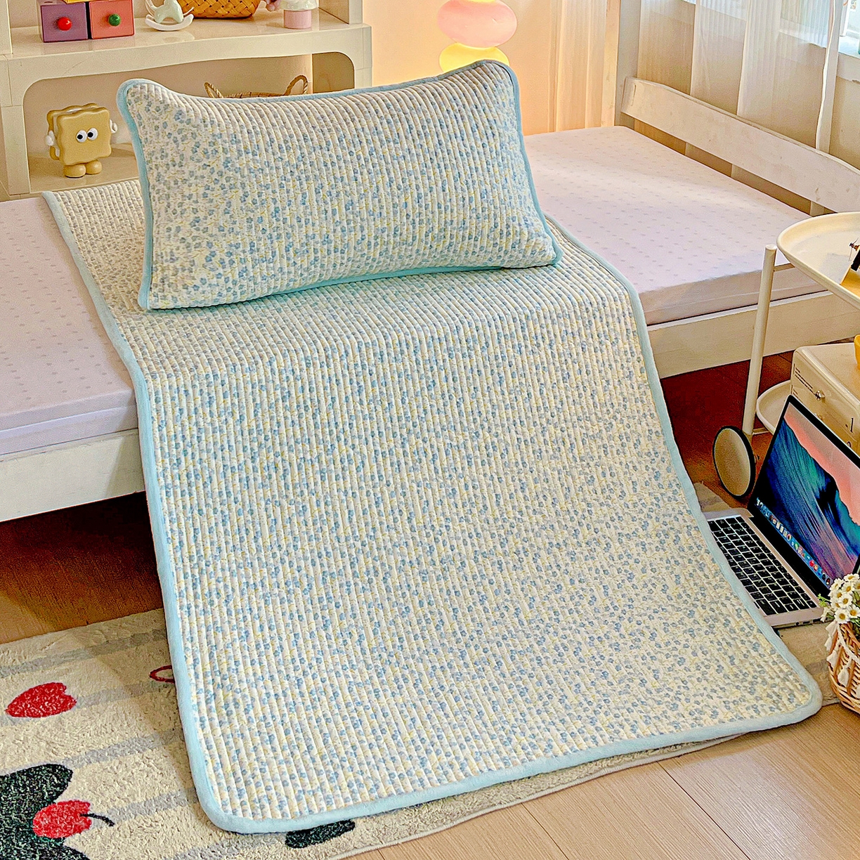 91家纺网 家纺一手货源 找家纺 恒尚居 2025新款纯棉牛奶绒学生床垫 双面两用夹棉床单床垫-秋冬款 四季通用 雪兰-A纯棉-B牛奶绒