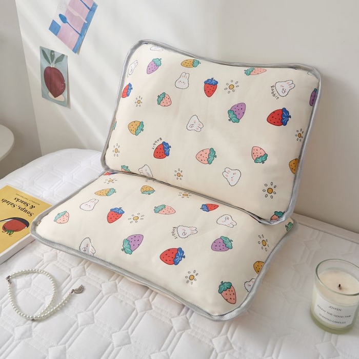 91家纺网 家纺一手货源 找家纺 小米枕芯 2025新款全棉儿童凉感冰爽柔软舒适亲肤枕头枕芯 米色草莓园【一对装】