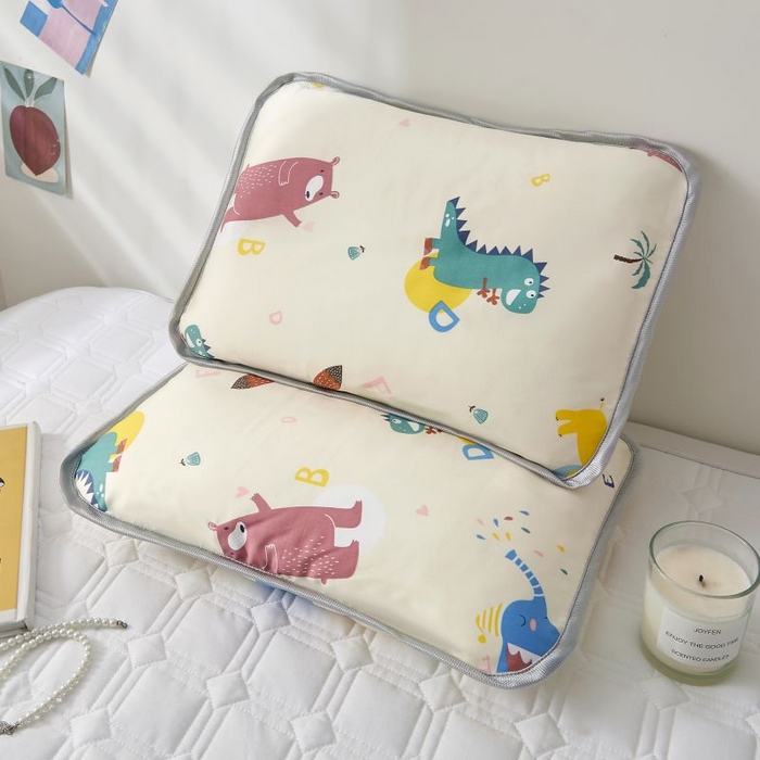 91家纺网 家纺一手货源 找家纺 小米枕芯 2025新款全棉儿童凉感冰爽柔软舒适亲肤枕头枕芯 米色恐龙小熊【一对装】