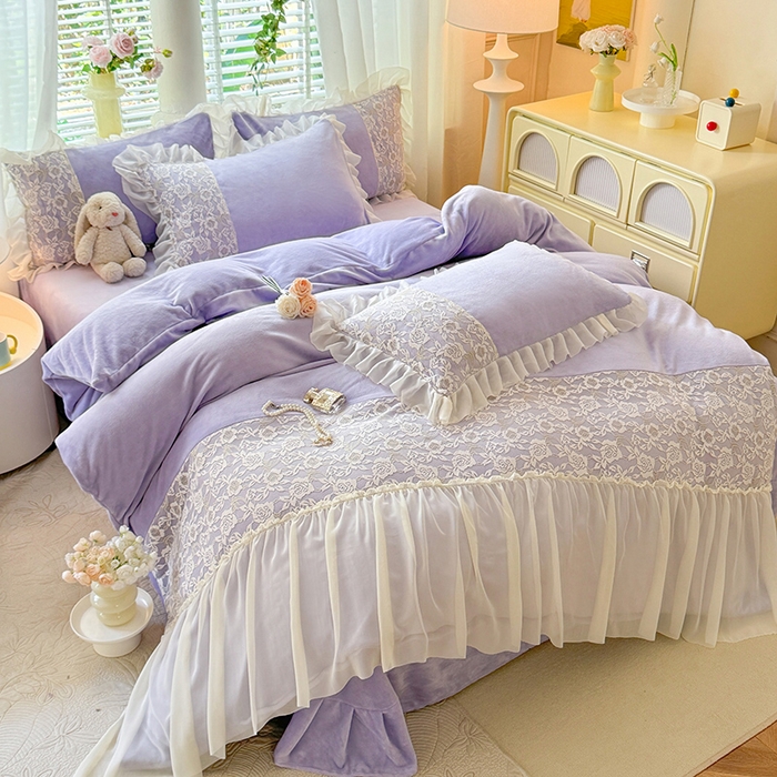 91家纺网 家纺一手货源 找家纺 唐人居 2025新款高克重牛奶绒蕾丝雪纺花边四件套-丘比特 丘比特-浅紫