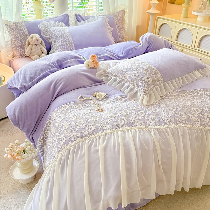 91家纺网 家纺一手货源 找家纺 唐人居 2025新款高克重牛奶绒蕾丝雪纺花边四件套-丘比特 丘比特-浅紫