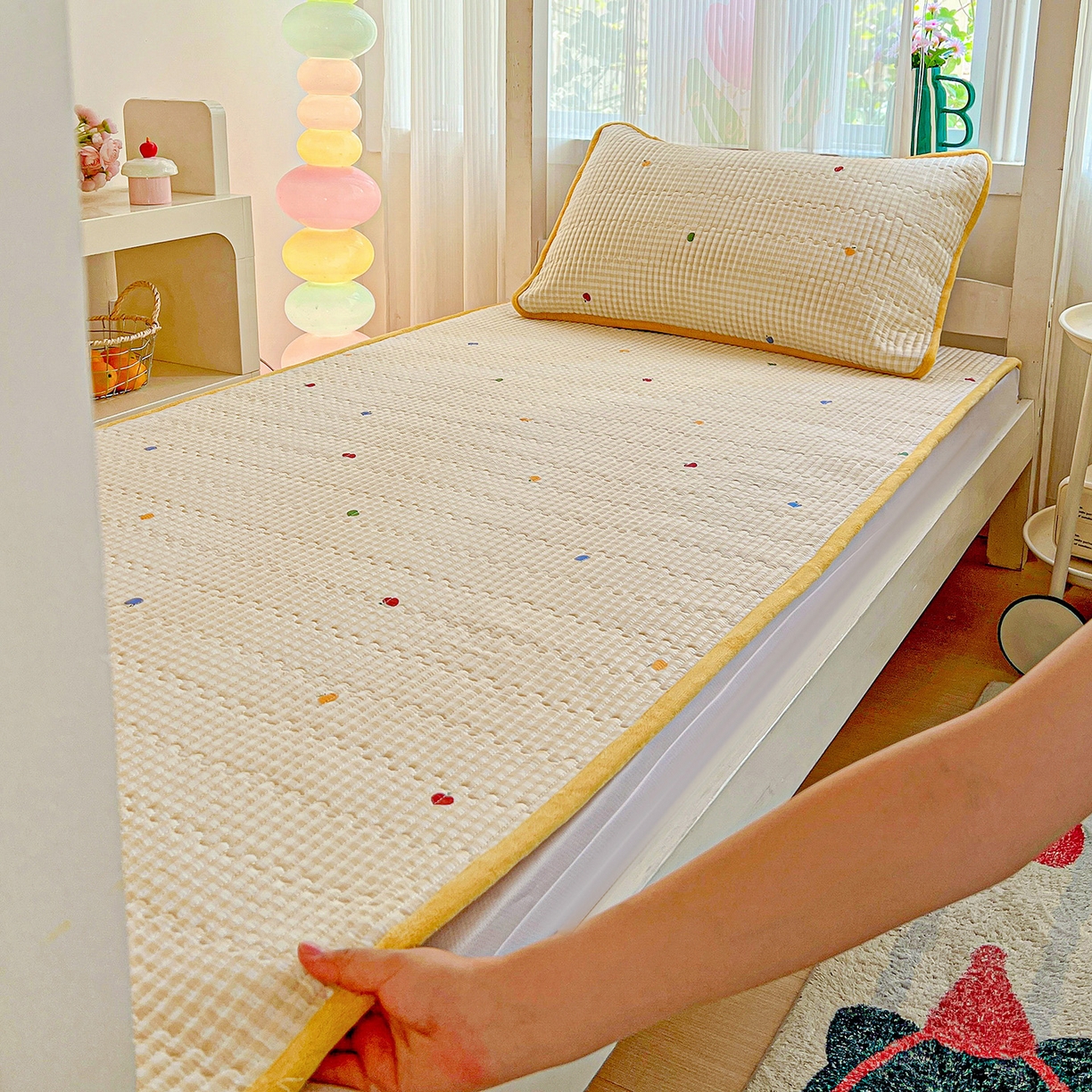 91家纺网 家纺一手货源 找家纺 恒尚居 2025新款纯棉牛奶绒学生床垫 双面两用夹棉床单床垫-秋冬款 四季通用 雨果-黄-A纯棉-B牛奶绒