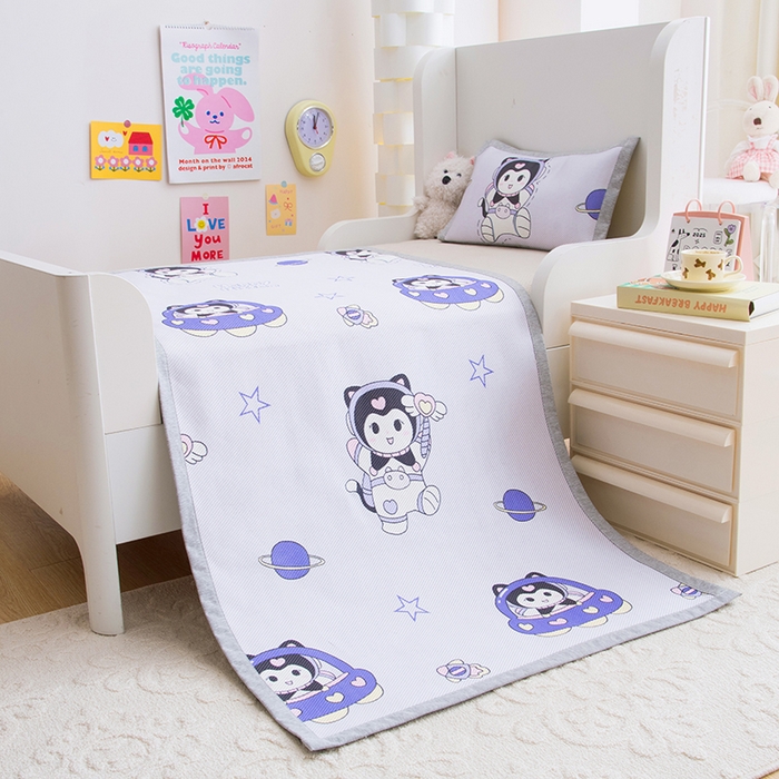 91家纺网 家纺一手货源 找家纺 萌宝家纺 2025新款7A抗菌儿童冰藤席卡通软席幼儿园冰丝席可定制 紫色精灵