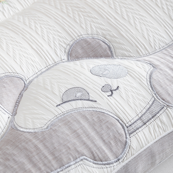 91家纺网 家纺一手货源 找家纺 （总）小米枕芯 2025新款超柔透气亲肤趴趴熊猫护颈枕