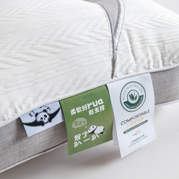 91家纺网 家纺一手货源 找家纺 小米枕芯 2025新款超柔透气亲肤趴趴熊猫护颈枕 趴趴熊猫护颈枕一对
