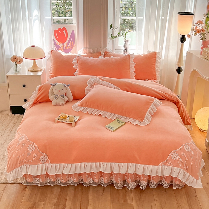 91家纺网 家纺一手货源 找家纺 （总）唐人居 2025新款加厚牛奶绒床裙款四件套--花颜系列