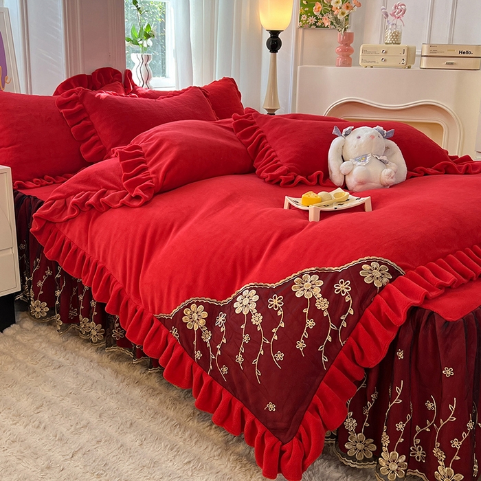 91家纺网 家纺一手货源 找家纺 唐人居 2025新款加厚牛奶绒床裙款四件套--花颜系列 花颜-玫瑰红