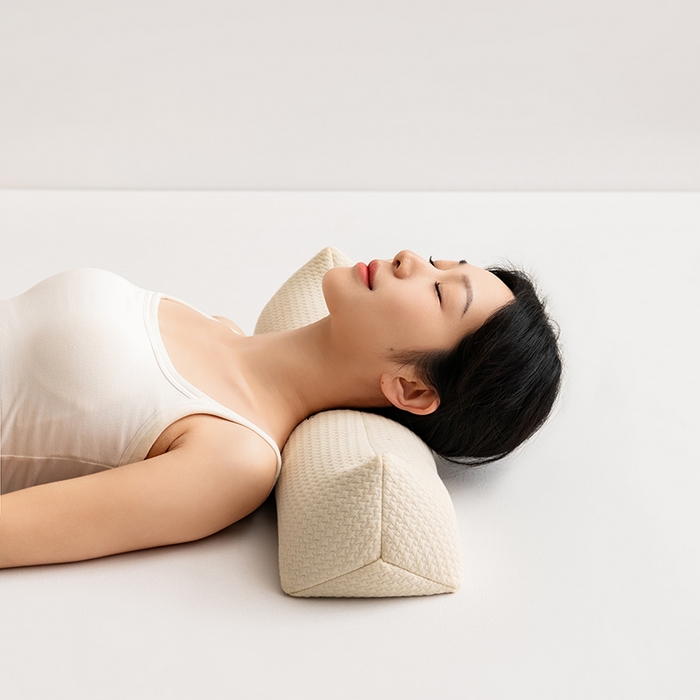 （总）小米枕芯 2025新款大凉山荞麦枕圆形三角形颈椎牵引枕