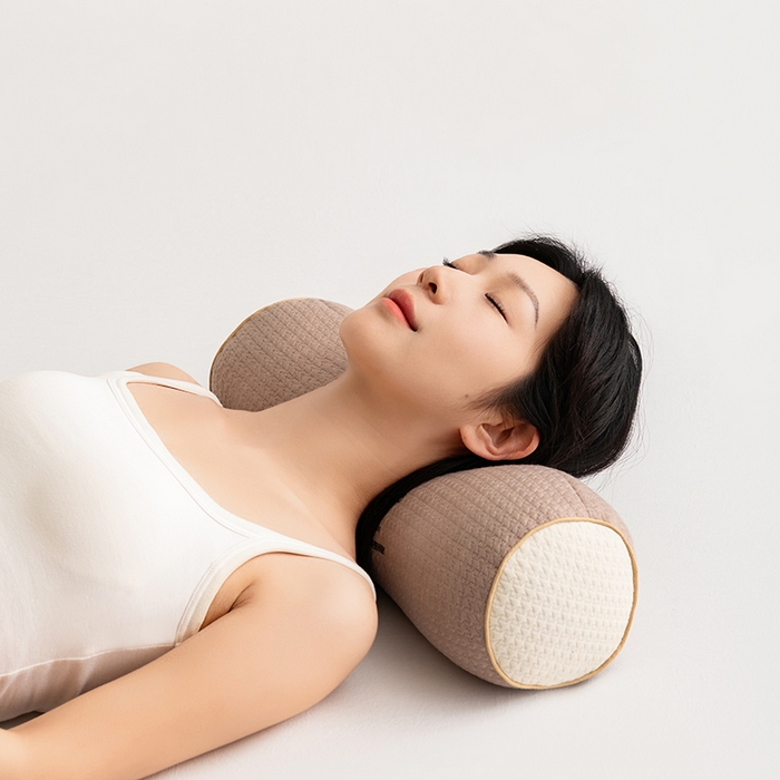 91家纺网 家纺一手货源 找家纺 小米枕芯 2025新款大凉山荞麦枕圆形三角形颈椎牵引枕 圆形-咖色