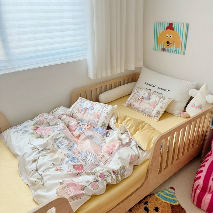 91家纺网 家纺一手货源 找家纺 萌宝家纺 2025新款A类60S数码大版印花长绒棉幼儿园三件套儿童多件套 汽车旅行