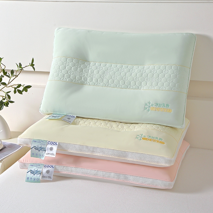 91家纺网 家纺一手货源 找家纺 永乐枕芯 2025新款凉感冰丝乳胶护颈枕枕头枕芯 浅绿