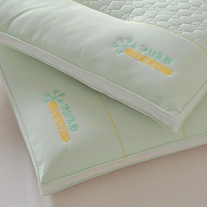 91家纺网 家纺一手货源 找家纺 永乐枕芯 2025新款凉感冰丝乳胶护颈枕枕头枕芯 浅绿