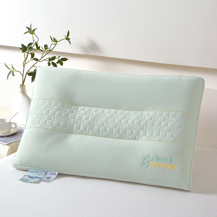 91家纺网 家纺一手货源 找家纺 永乐枕芯 2025新款凉感冰丝乳胶护颈枕枕头枕芯 浅绿