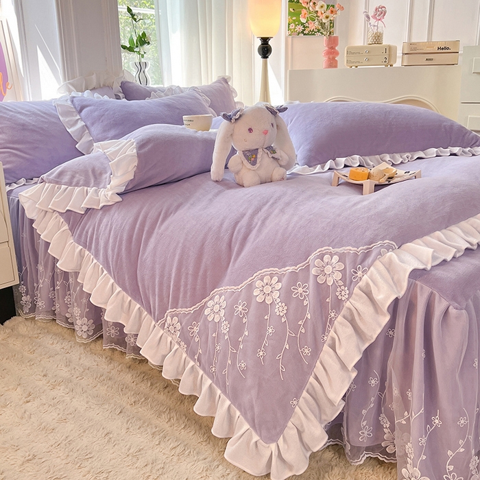 91家纺网 家纺一手货源 找家纺 唐人居 2025新款加厚牛奶绒床裙款四件套--花颜系列 花颜-浅紫