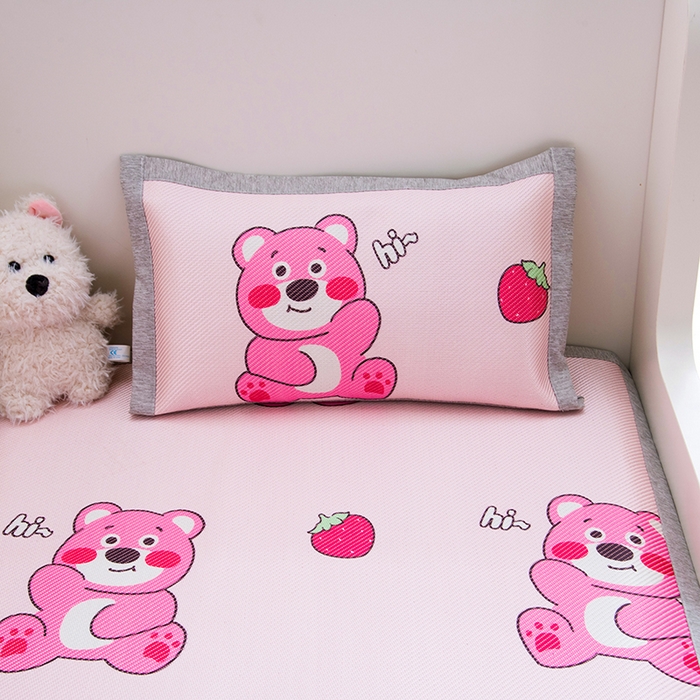 91家纺网 家纺一手货源 找家纺 萌宝家纺 2025新款7A抗菌儿童冰藤席卡通软席幼儿园冰丝席可定制 粉色小熊