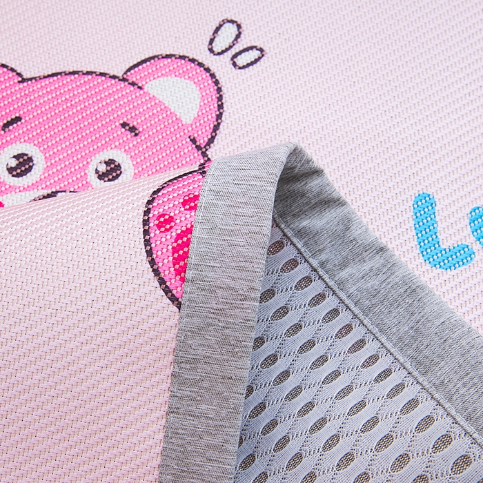 91家纺网 家纺一手货源 找家纺 萌宝家纺 2025新款7A抗菌儿童冰藤席卡通软席幼儿园冰丝席可定制 粉色小熊