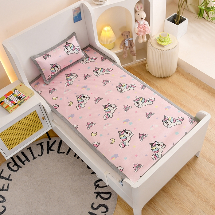 91家纺网 家纺一手货源 找家纺 萌宝家纺 2025新款7A抗菌儿童冰藤席卡通软席幼儿园冰丝席可定制 小马