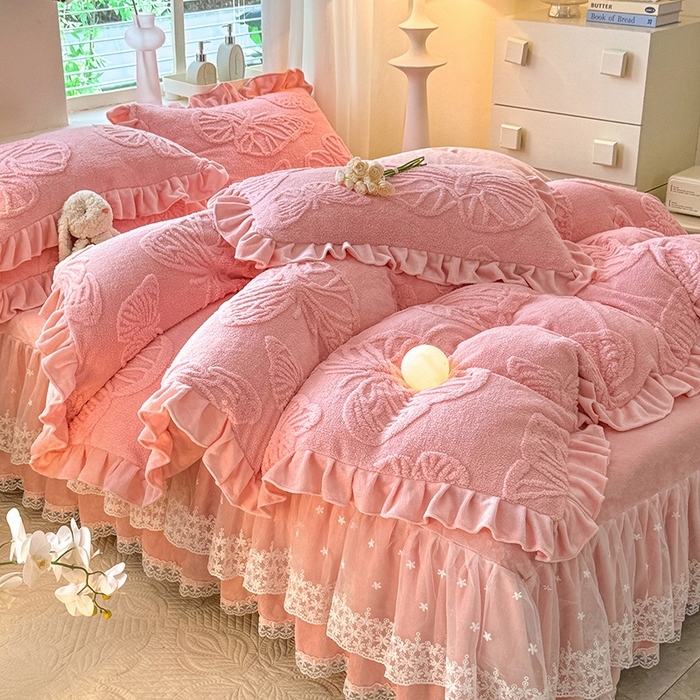 （总）唐人居 2025新款雕花牛奶绒床裙花边四件套--蝶舞