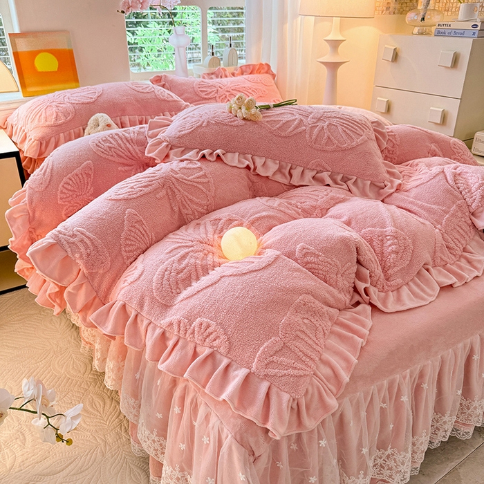 91家纺网 家纺一手货源 找家纺 唐人居 2025新款雕花牛奶绒床裙花边四件套--蝶舞 蝶舞-粉玉