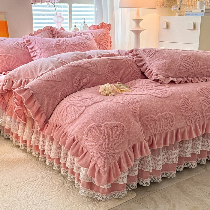 91家纺网 家纺一手货源 找家纺 唐人居 2025新款雕花牛奶绒床裙花边四件套--蝶舞 蝶舞-豆沙