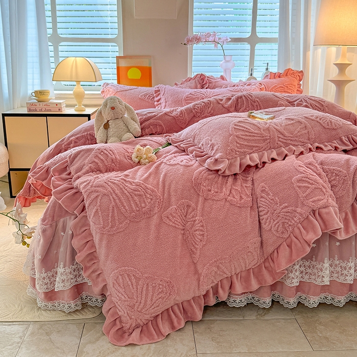 91家纺网 家纺一手货源 找家纺 唐人居 2025新款雕花牛奶绒床裙花边四件套--蝶舞 蝶舞-豆沙