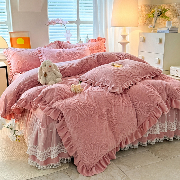 91家纺网 家纺一手货源 找家纺 唐人居 2025新款雕花牛奶绒床裙花边四件套--蝶舞 蝶舞-豆沙