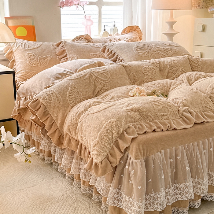 91家纺网 家纺一手货源 找家纺 唐人居 2025新款雕花牛奶绒床裙花边四件套--蝶舞 蝶舞-卡其
