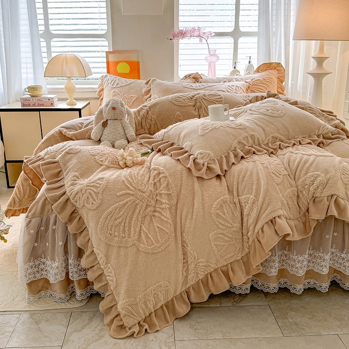 91家纺网 家纺一手货源 找家纺 唐人居 2025新款雕花牛奶绒床裙花边四件套--蝶舞 蝶舞-卡其