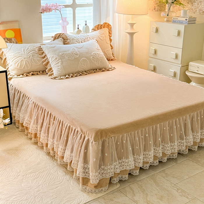 91家纺网 家纺一手货源 找家纺 唐人居 2025新款雕花牛奶绒床裙花边四件套--蝶舞 蝶舞-奶白