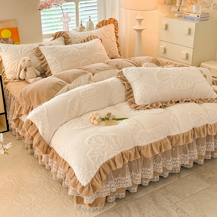 91家纺网 家纺一手货源 找家纺 唐人居 2025新款雕花牛奶绒床裙花边四件套--蝶舞 蝶舞-奶白