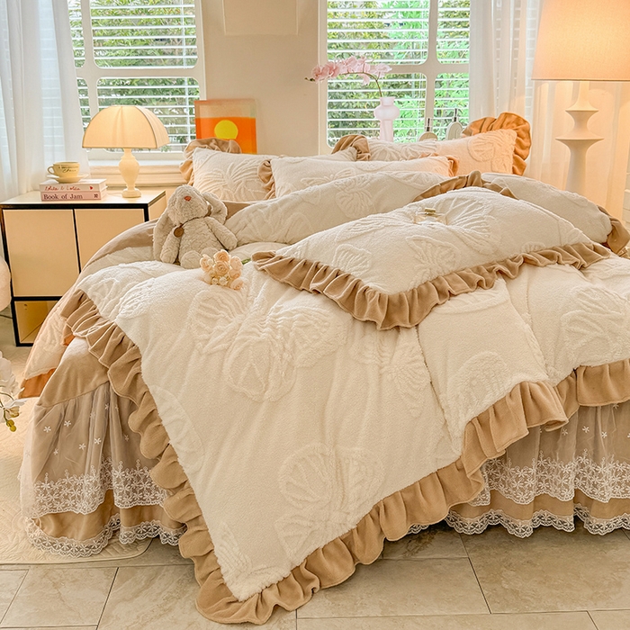 91家纺网 家纺一手货源 找家纺 唐人居 2025新款雕花牛奶绒床裙花边四件套--蝶舞 蝶舞-奶白