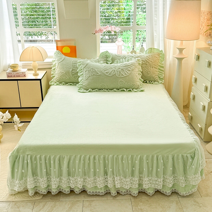 91家纺网 家纺一手货源 找家纺 唐人居 2025新款雕花牛奶绒床裙花边四件套--蝶舞 蝶舞-水绿